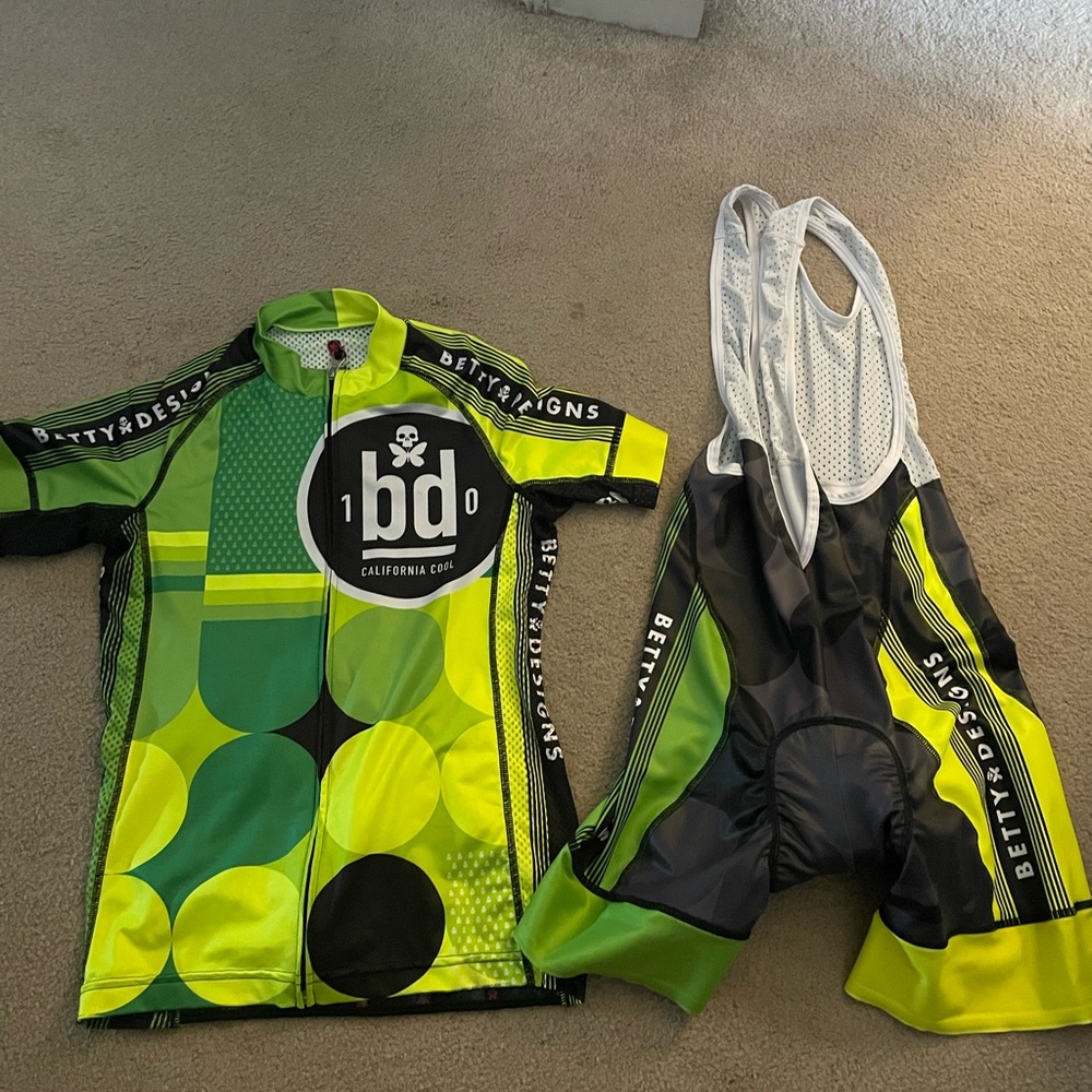Cycling jersey and bibs